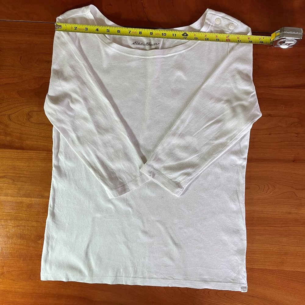 Women's White Cotton 3/4 Sleeve Top w/ Shoulder Button Accent (Large) - Picture 4 of 9